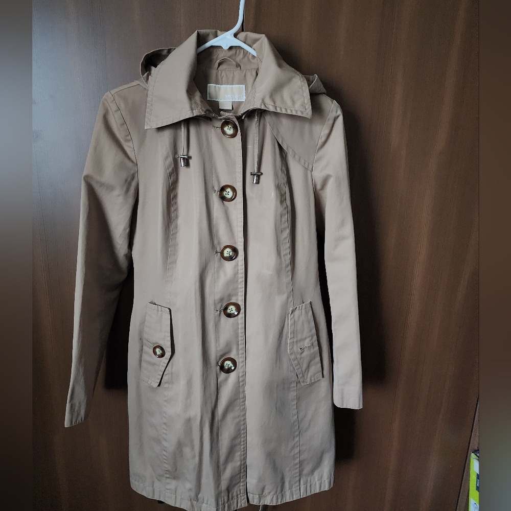 Michael Kors Women’s Jacket/Coat. Size XS. Made in Vietnam. The coat is missing